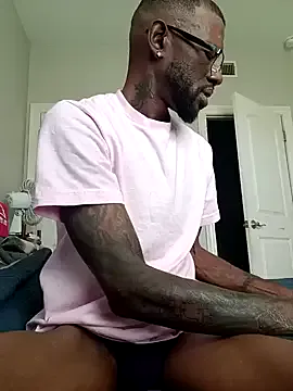 Yui-Ch – webcam model profile photo Image 15