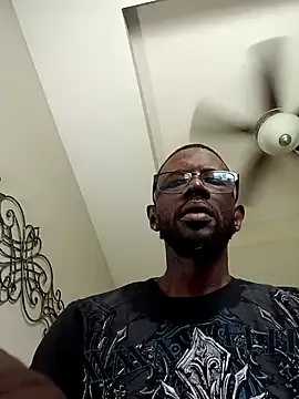 Yui-Ch – webcam model profile photo Image 16