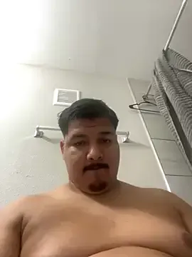 _Alicee_1 – webcam model profile photo Image 10