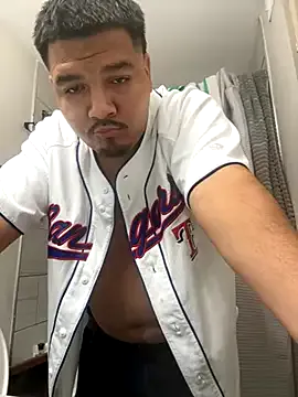 _Alicee_1 – webcam model profile photo Image 16