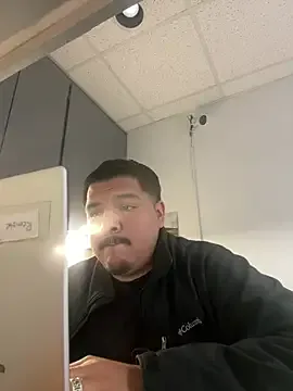 _Alicee_1 – webcam model profile photo Image 2