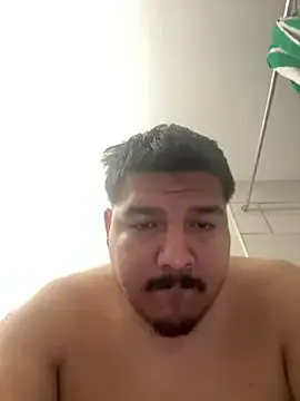 _Alicee_1 – webcam model profile photo Image 5