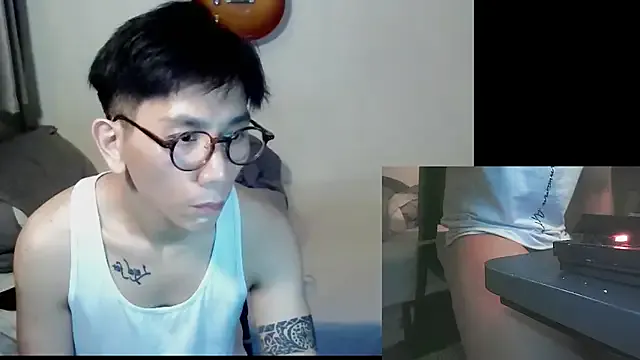  – webcam model profile photo Image 3