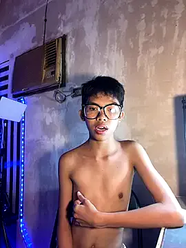 tommyjoyer – webcam model profile photo Image 11