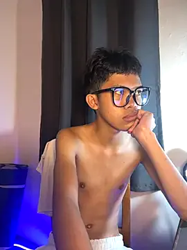tommyjoyer – webcam model profile photo Image 17