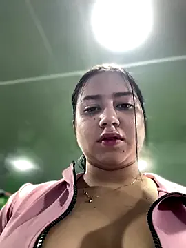 Megu_Melon – webcam model profile photo Image 16