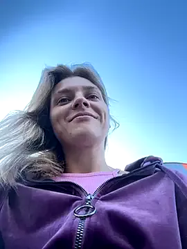 seraphine23 – webcam model profile photo Image 9