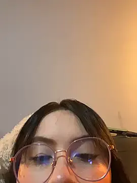 hina_porn – webcam model profile photo Image 13