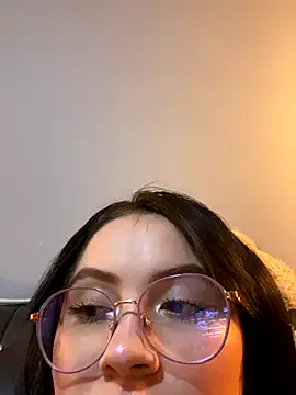 hina_porn – webcam model profile photo Image 14