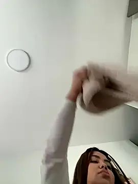 _Alicee_1 – webcam model profile photo Image 14