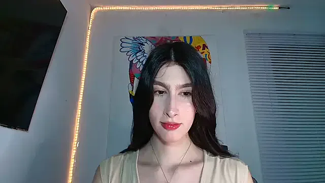  – webcam model profile photo Image 14