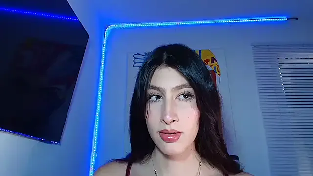  – webcam model profile photo Image 6