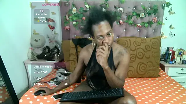 _Alice_1 – webcam model profile photo Image 13