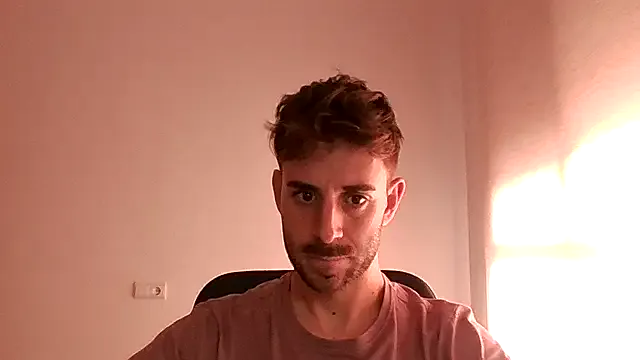 – webcam model profile photo Image 4