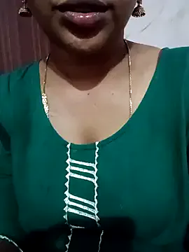 husa_Malikaa – webcam model profile photo Image 3