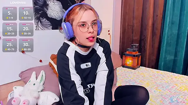 Nonchan_ – webcam model profile photo Image 14