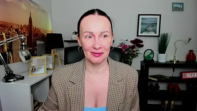 Sunflower-77 – webcam model profile photo Image 6