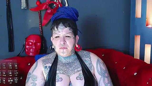  – webcam model profile photo Image 2