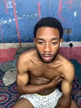 roouse – webcam model profile photo Image 16
