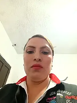 _chanMOMO_ – webcam model profile photo Image 4