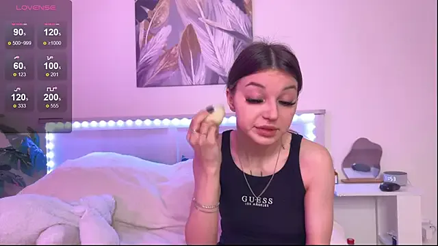 roouse – webcam model profile photo Image 18