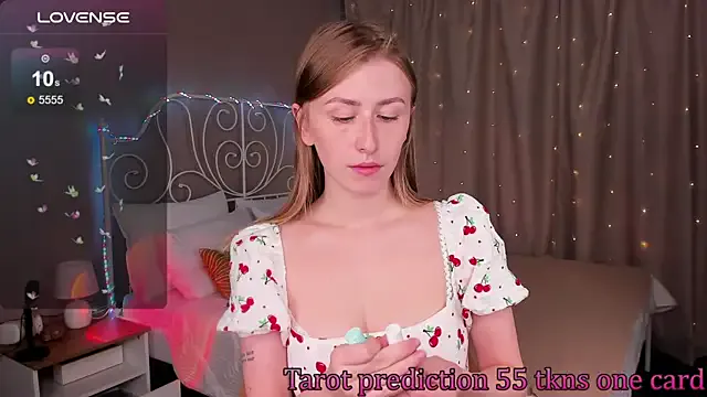 Megu_Melon – webcam model profile photo Image 4