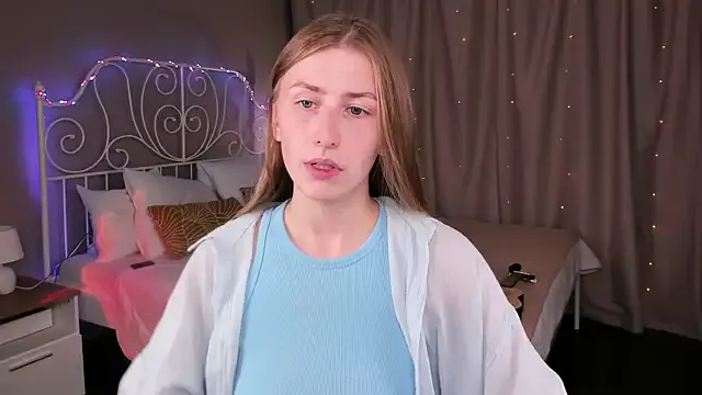 Megu_Melon – webcam model profile photo Image 7