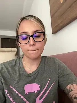 VictoriaBakerX's Thumb Image