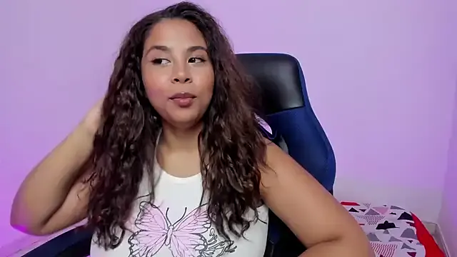 Humsafa-13 – webcam model profile photo Image 10