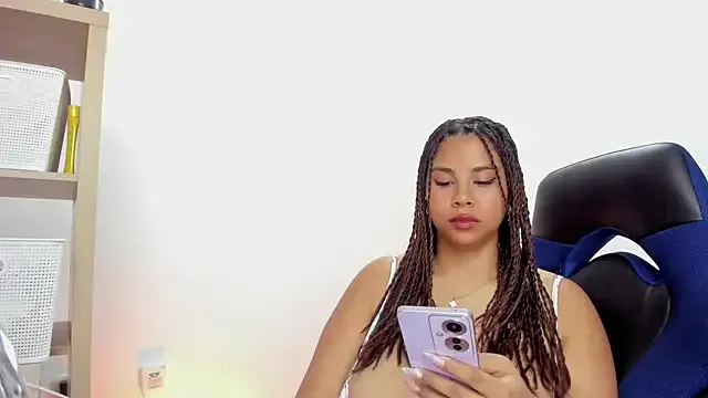 Humsafa-13 – webcam model profile photo Image 17