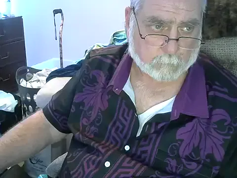  – webcam model profile photo Image 5