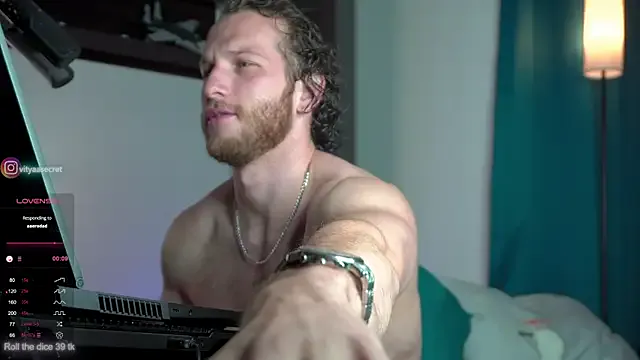 ColdAssXav93 – webcam model profile photo Image 19