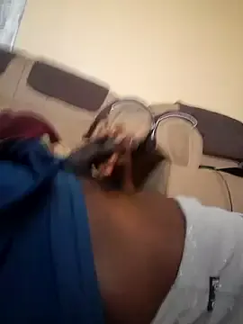 vinosn – webcam model profile photo