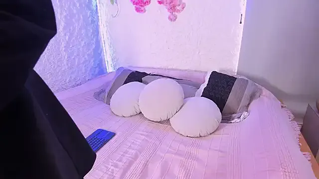 Princess_Lily – webcam model profile photo Image 18