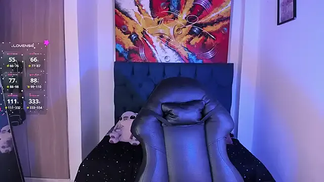 Emily_brown04 – webcam model profile photo Image 2