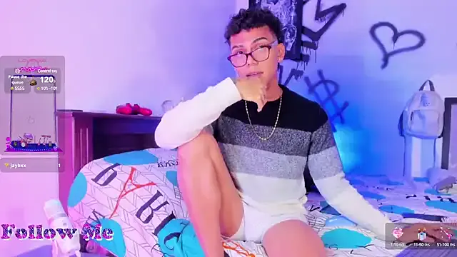 roouse – webcam model profile photo Image 13