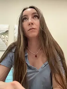 Priyajaanbaby – webcam model profile photo Image 4