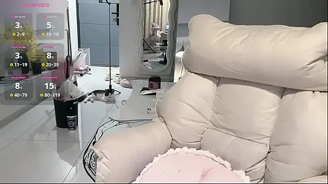 katt008 – webcam model profile photo Image 6