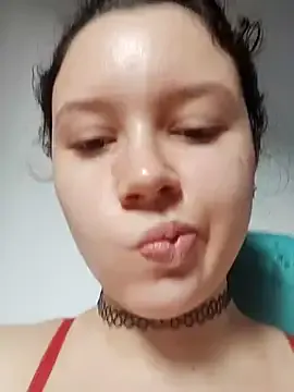  – webcam model profile photo Image 4