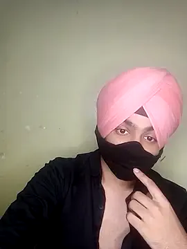 roouse – webcam model profile photo Image 13