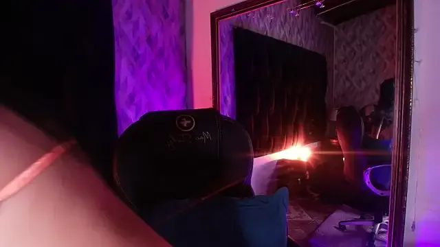 SheenaBrooke – webcam model profile photo Image 13