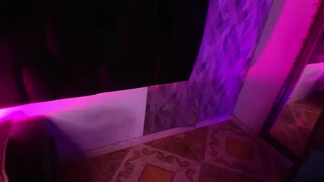 SheenaBrooke – webcam model profile photo Image 14