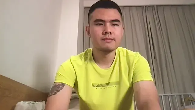 GouGou-111 – webcam model profile photo Image 11