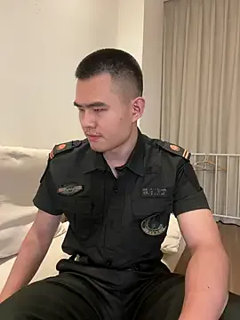 GouGou-111 – webcam model profile photo Image 9