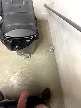 Mia--meow – webcam model profile photo Image 13