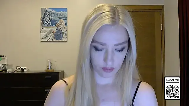 roouse – webcam model profile photo Image 16