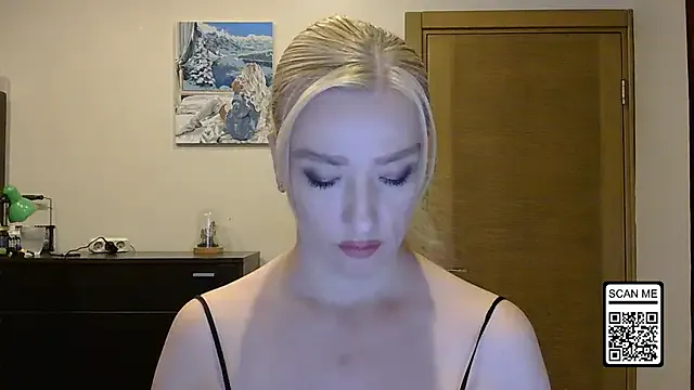 roouse – webcam model profile photo Image 17