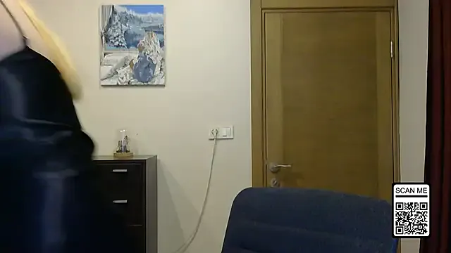 roouse – webcam model profile photo Image 19