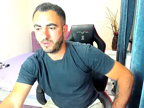 Wild_Stalion on FreeCamNet