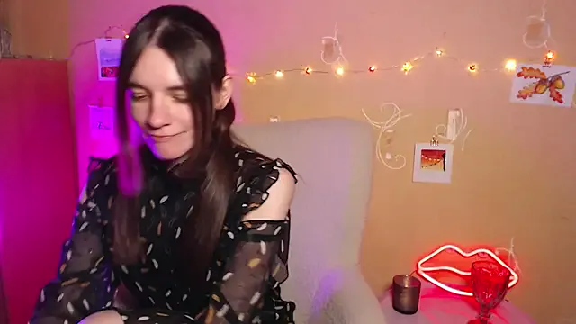 841_yayoi – webcam model profile photo Image 6